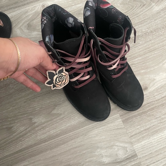 Timberland boots like new worn 2 times special edition - Picture 7 of 10